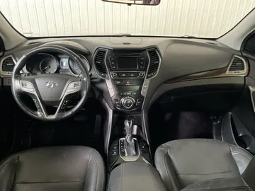 2018 Hyundai Santa Fe Sport - image 4