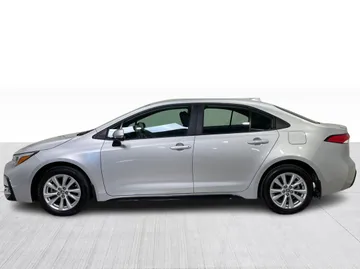 2025 Toyota Corolla - image 10