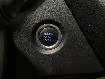 2022 Toyota Corolla - image 20