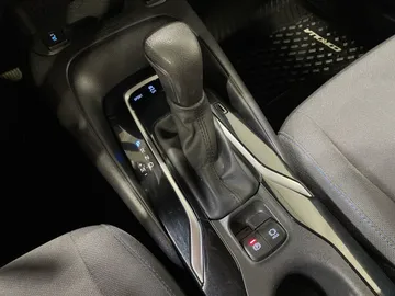 2022 Toyota Corolla - image 26