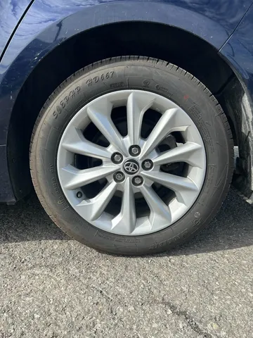 2022 Toyota Corolla - image 10