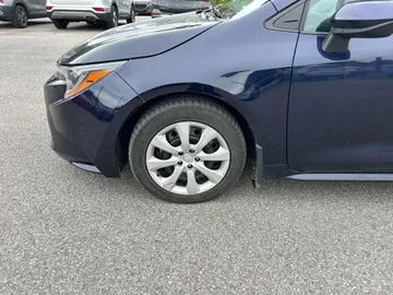2024 Toyota Corolla - image 7