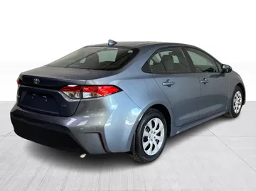 2025 Toyota Corolla - image 12