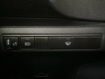 2025 Toyota Corolla - image 27