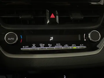 2025 Toyota Corolla - image 19