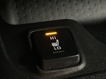 2023 Toyota Corolla - image 20