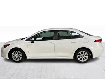 2023 Toyota Corolla - image 8