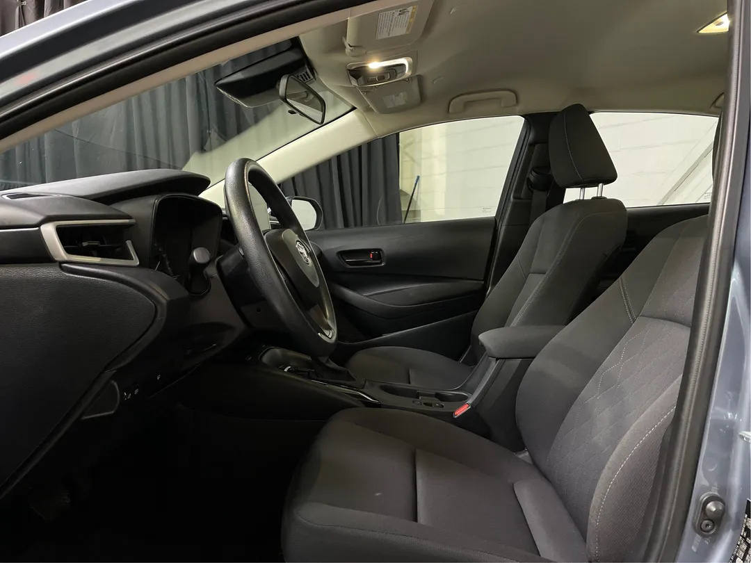 2025 Toyota Corolla — photo 3