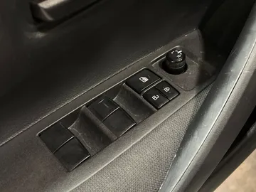 2024 Toyota Corolla - image 22