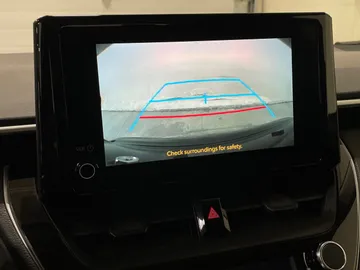 2024 Toyota Corolla - image 20