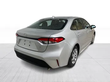 2025 Toyota Corolla - image 8