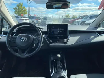 2024 Toyota Corolla - image 9