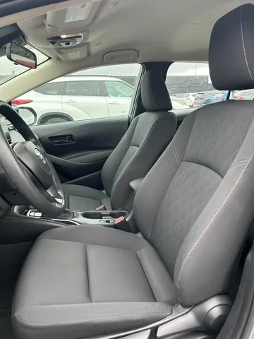 2025 Toyota Corolla - image 8