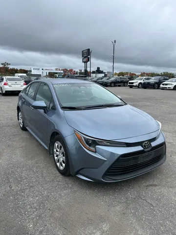 2025 Toyota Corolla - image 3