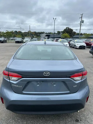 2025 Toyota Corolla - image 7