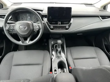2025 Toyota Corolla - image 9