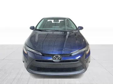 2025 Toyota Corolla - image 6