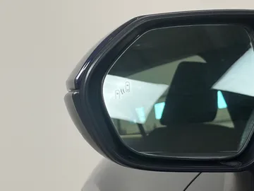 2025 Toyota Corolla - image 18