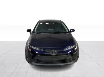 2025 Toyota Corolla - image 2