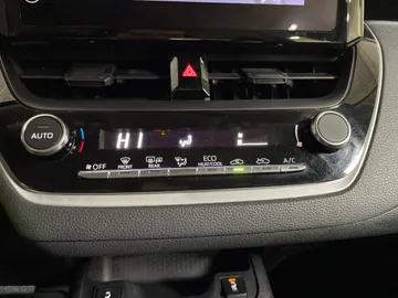 2025 Toyota Corolla - image 19
