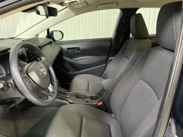 2025 Toyota Corolla - image 10