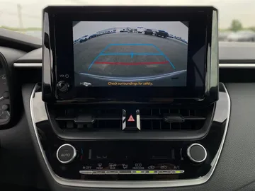 2025 Toyota Corolla - image 18