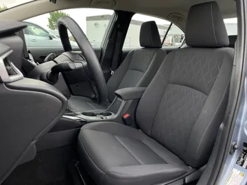 2025 Toyota Corolla - image 3