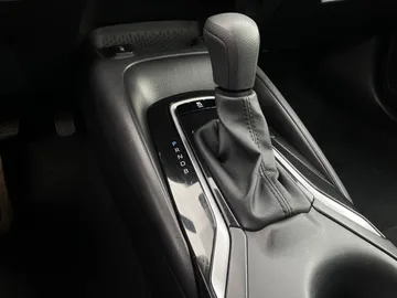 2025 Toyota Corolla - image 23