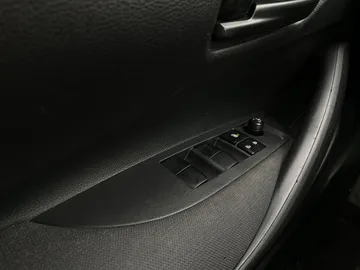 2025 Toyota Corolla - image 20