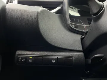 2025 Toyota Corolla - image 25