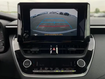 2025 Toyota Corolla - image 18