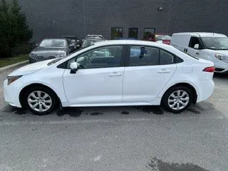 2024 Toyota Corolla - image 6
