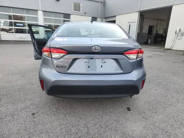 2024 Toyota Corolla - image 6