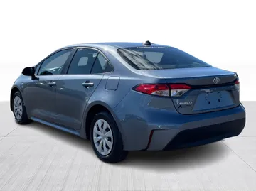 2024 Toyota Corolla - image 10