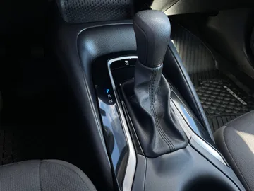 2024 Toyota Corolla - image 23