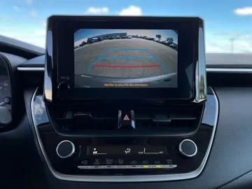 2024 Toyota Corolla - image 18