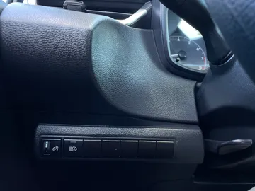 2024 Toyota Corolla - image 25