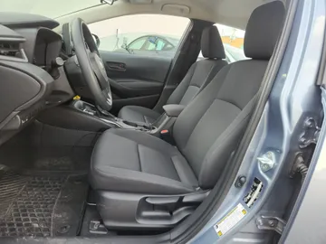 2024 Toyota Corolla - image 8