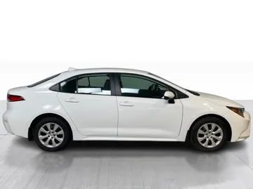 2024 Toyota Corolla - image 9