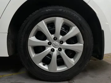 2024 Toyota Corolla - image 17