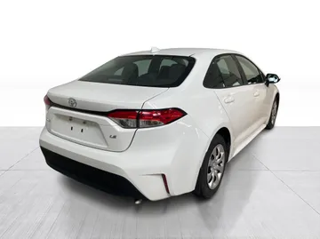2024 Toyota Corolla - image 8