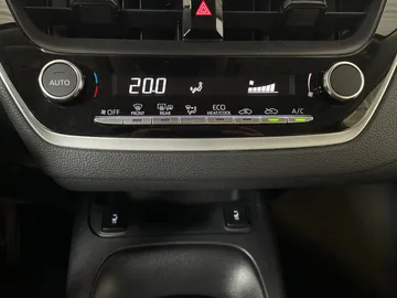 2024 Toyota Corolla - image 26