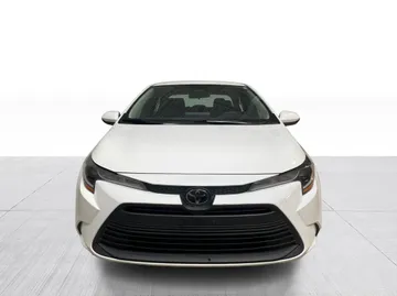 2024 Toyota Corolla - image 2