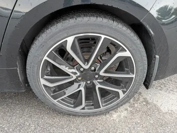 2020 Toyota Corolla - image 7