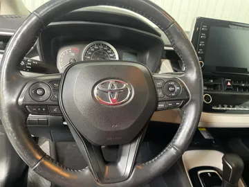 2021 Toyota Corolla - image 16