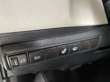 2021 Toyota Corolla - image 27
