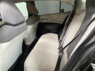2021 Toyota Corolla - image 11