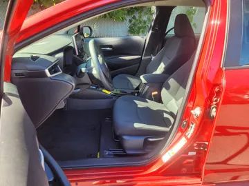 2021 Toyota Corolla - image 7