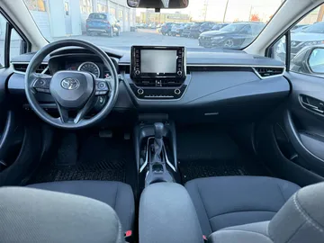 2022 Toyota Corolla - image 10