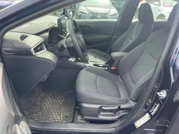 2022 Toyota Corolla - image 8